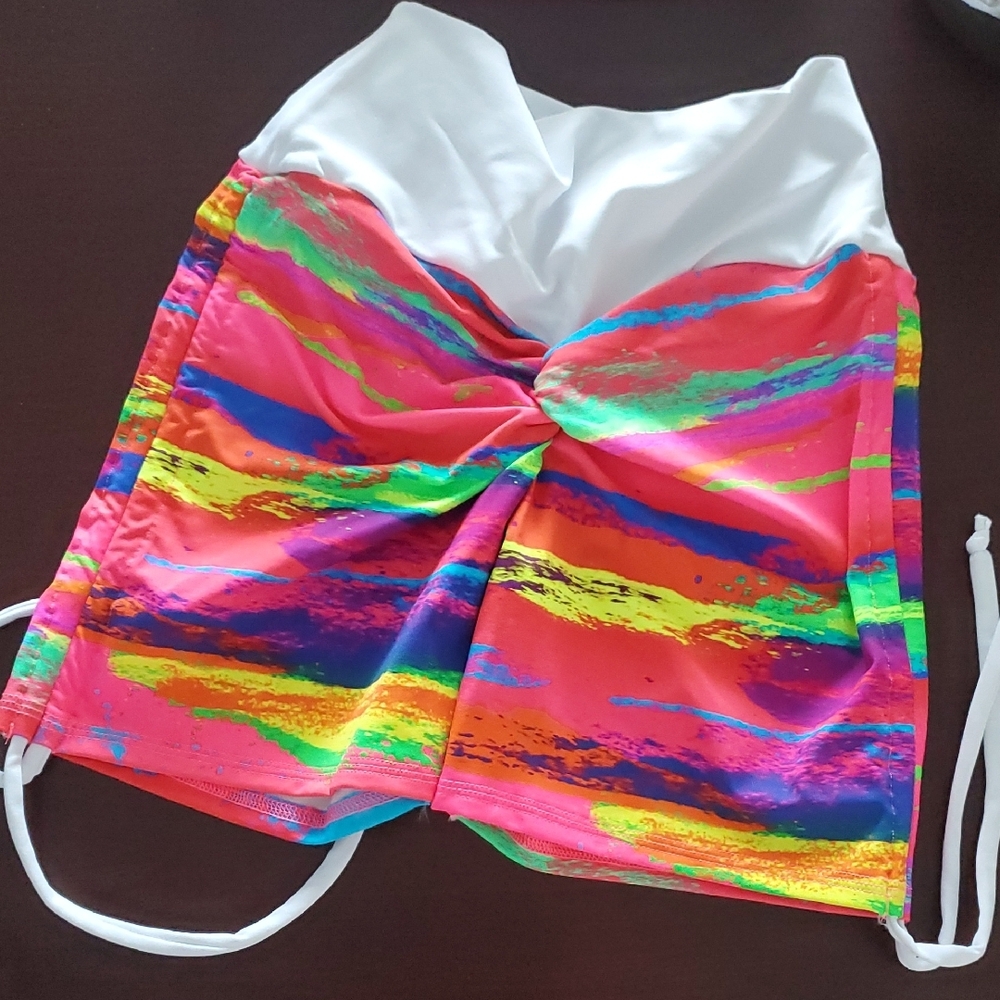 Vibrant Pink and Green Athletic Shorts with Quick-Dry Fabric - Picture 4 of 4